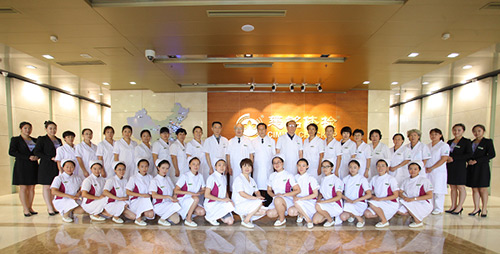 7合影留念.jpg 7合影留念.jpg